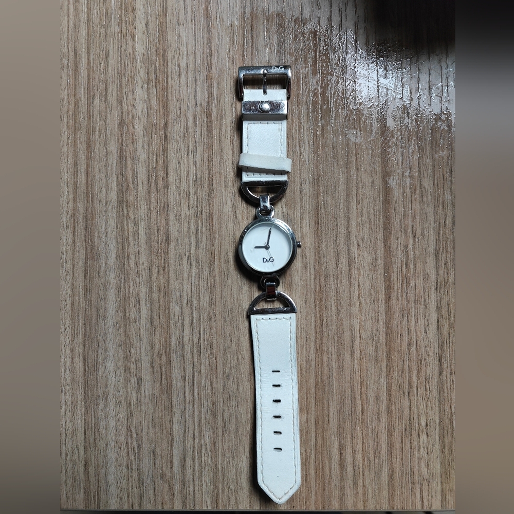 Dolce & Gabbana Women's Cheese Cake DW0725 White Genuine OX White Dial Watch